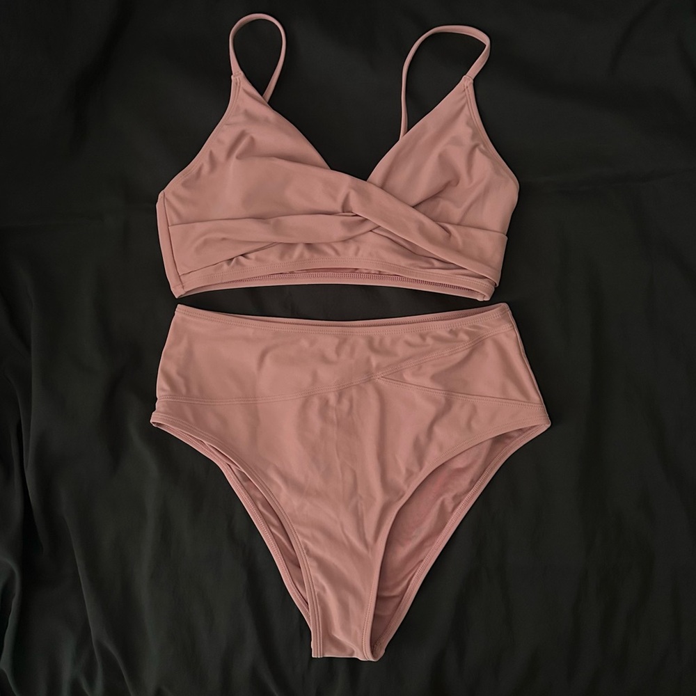 Cupshe Twist Bralette & High Waist Bikini Set-NWOT
